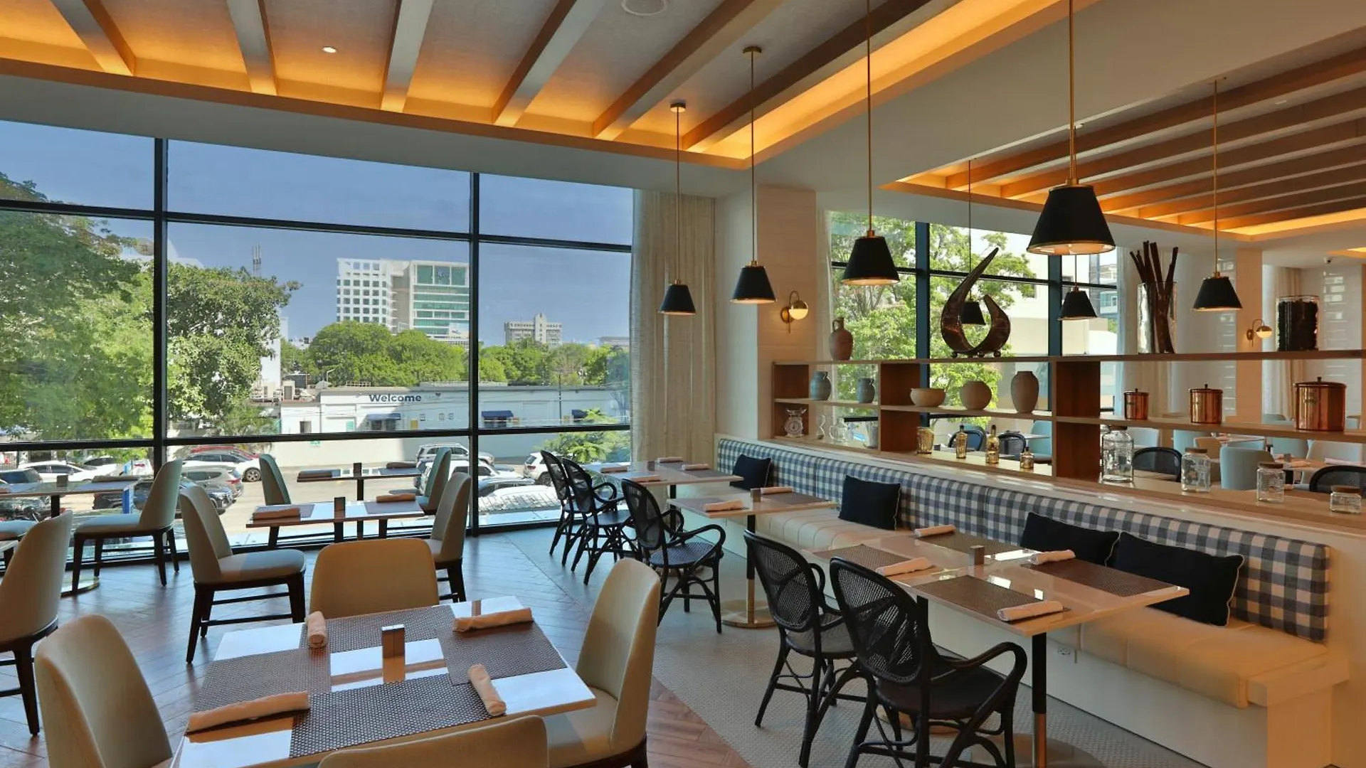 Hotel Courtyard By Marriott Santo Domingo Piantini República Dominicana