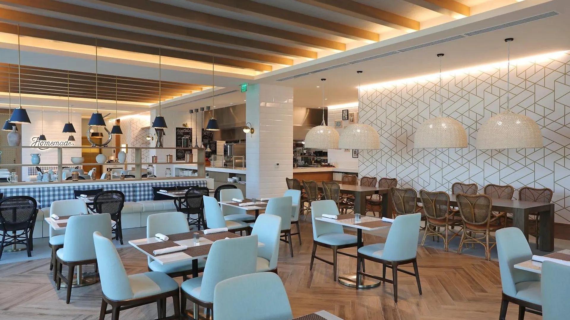 Hotel Courtyard By Marriott Santo Domingo Piantini