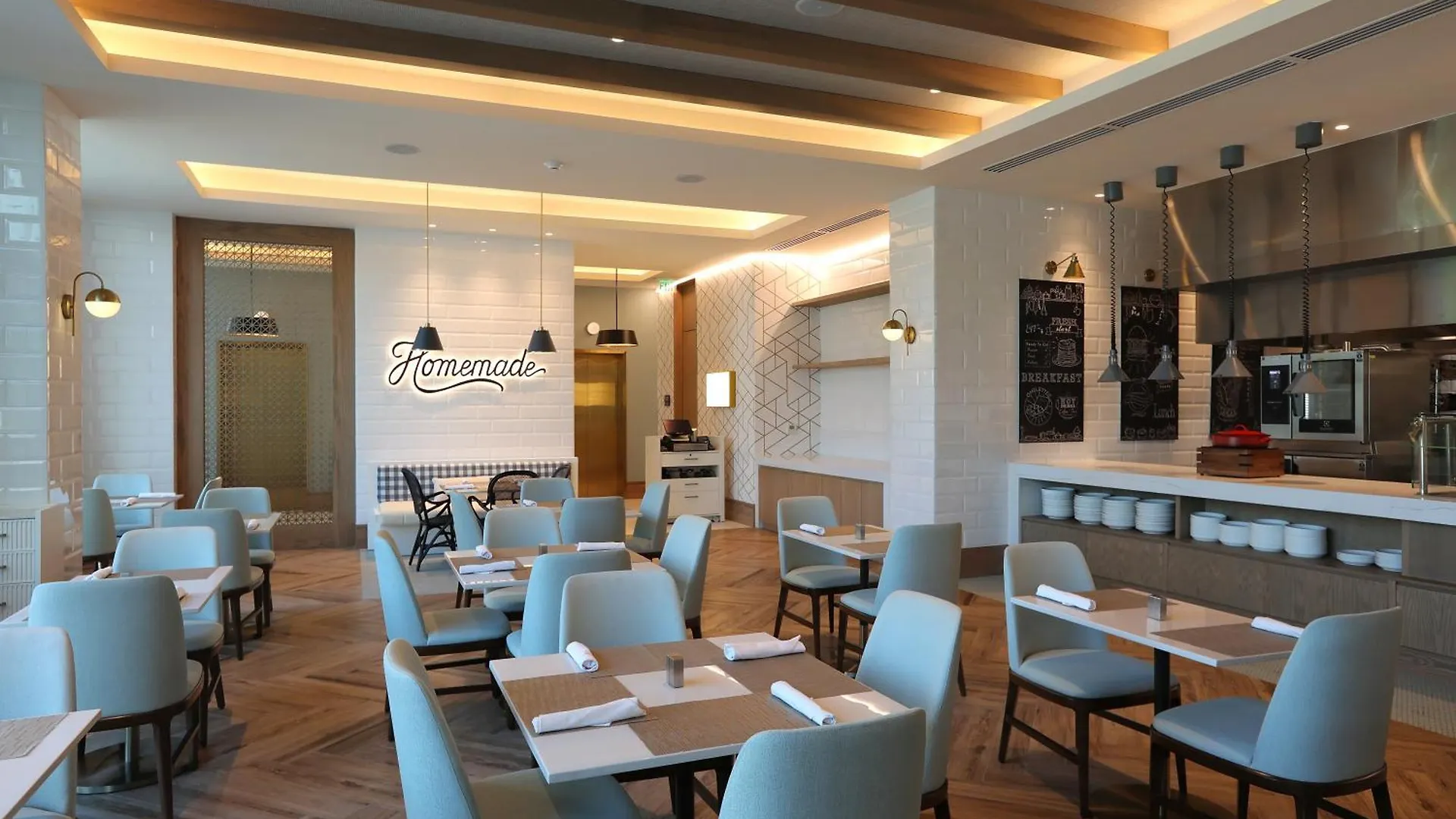 Hotel Courtyard By Marriott Santo Domingo Piantini